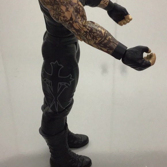 MATTEL WWE ACTION FIGURE THE UNDERTAKER. - Picture 4 of 9